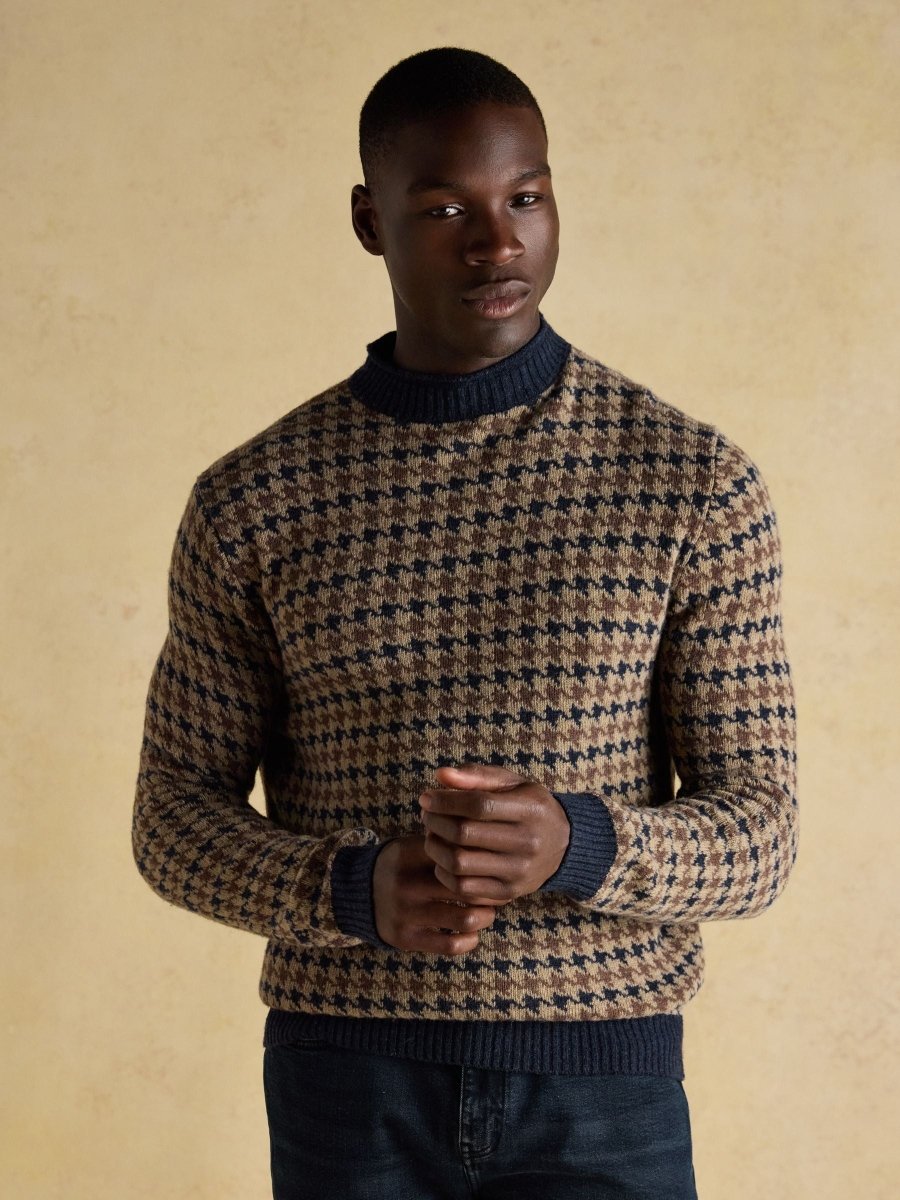 Ferguson Wool - Rich Oatmeal Houndstooth Jumper - RUTHERFORD & Co