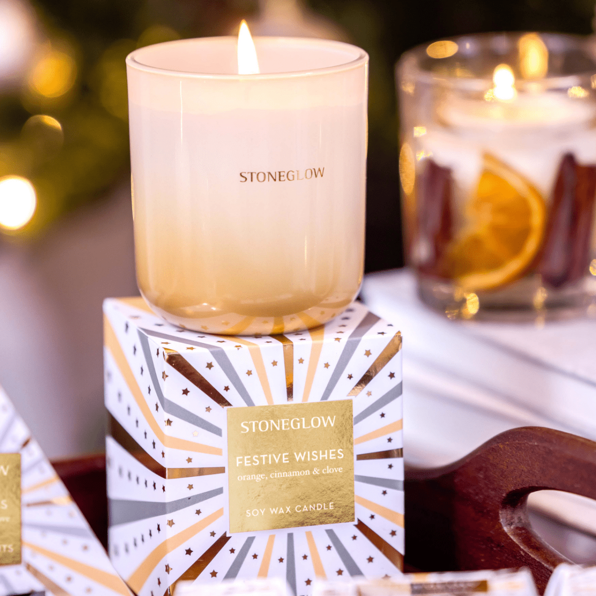 Festive Wishes Candle 210g - RUTHERFORD & Co