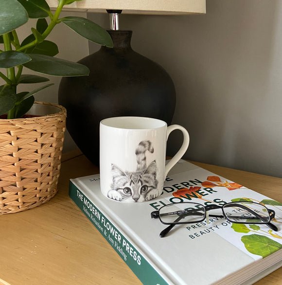 Fine Bone China Mug - Chester Cat - RUTHERFORD & Co
