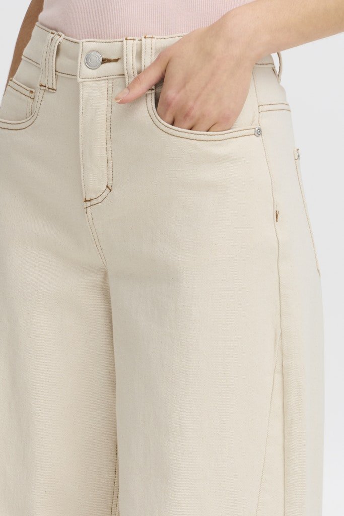 FRALINA HANNA JE 1 whisper white - RUTHERFORD & Co