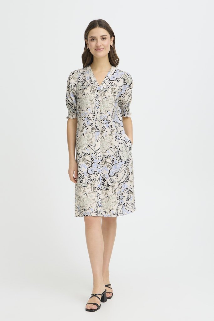 FRARIANA DR 18 femi bouquet gray morn - RUTHERFORD & Co