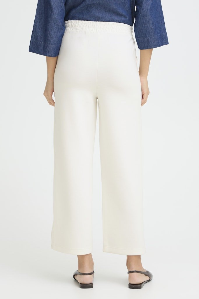 FRAURORA PA 1 whisper white - RUTHERFORD & Co