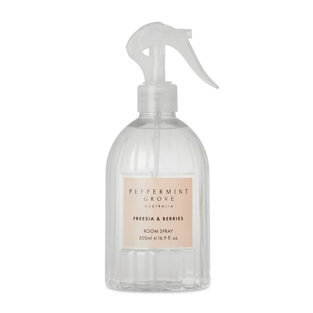 Freesia & Berries Room Spray 500ml - RUTHERFORD & Co
