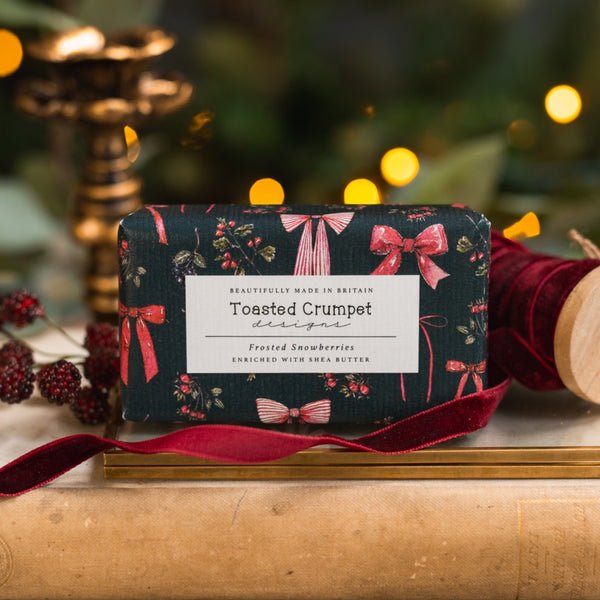 Frosted Snowberries Soap - RUTHERFORD & Co