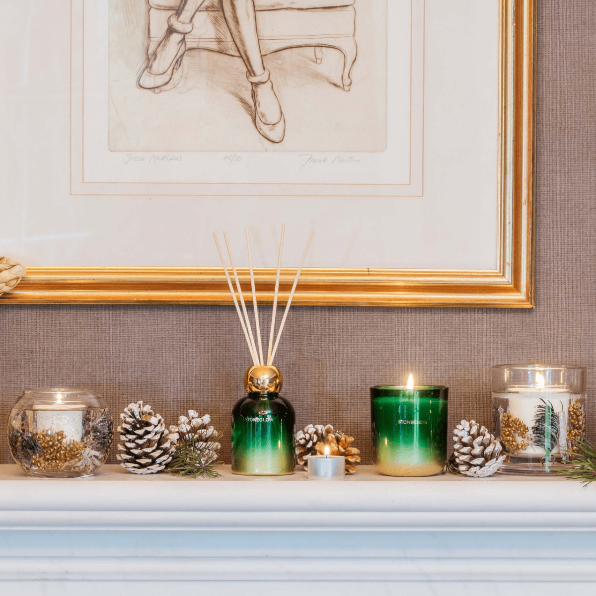 Frosted Woods Candle 210g - RUTHERFORD & Co