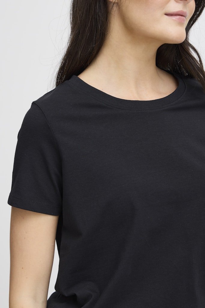 FRZASHOULDER TEE 1 (noos) black - RUTHERFORD & Co