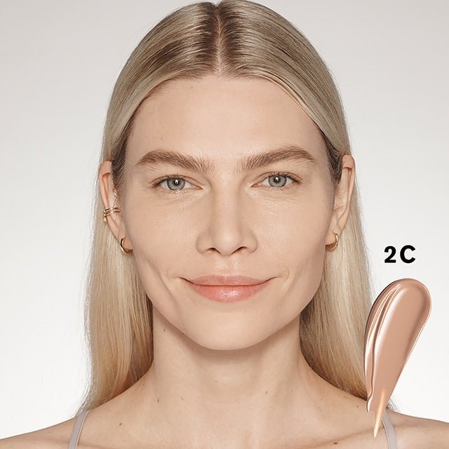 Futurist Soft Touch Brightening Skincealer Concealer - RUTHERFORD & Co