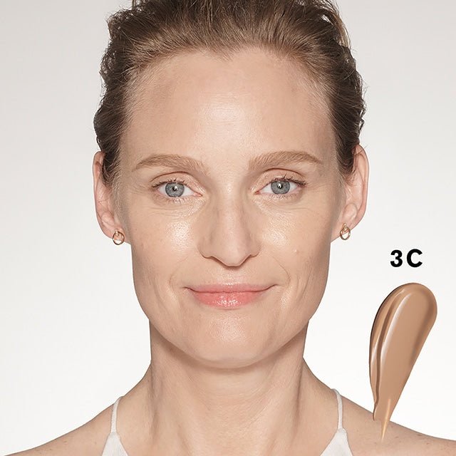 Futurist Soft Touch Brightening Skincealer Concealer - RUTHERFORD & Co