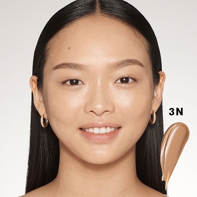 Futurist Soft Touch Brightening Skincealer Concealer - RUTHERFORD & Co