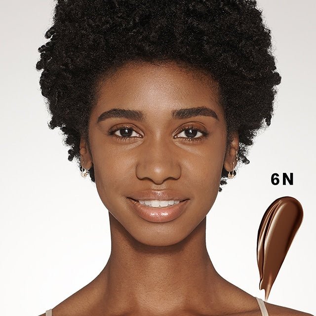 Futurist Soft Touch Brightening Skincealer Concealer - RUTHERFORD & Co