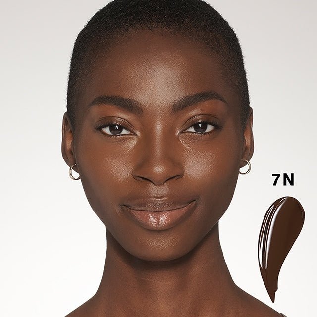 Futurist Soft Touch Brightening Skincealer Concealer - RUTHERFORD & Co