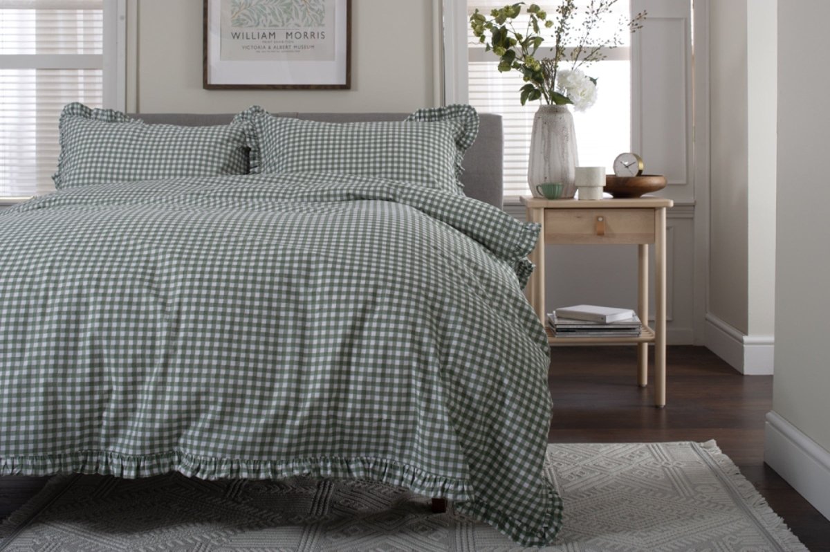 Gingham Frilled Duvet Set - RUTHERFORD & Co