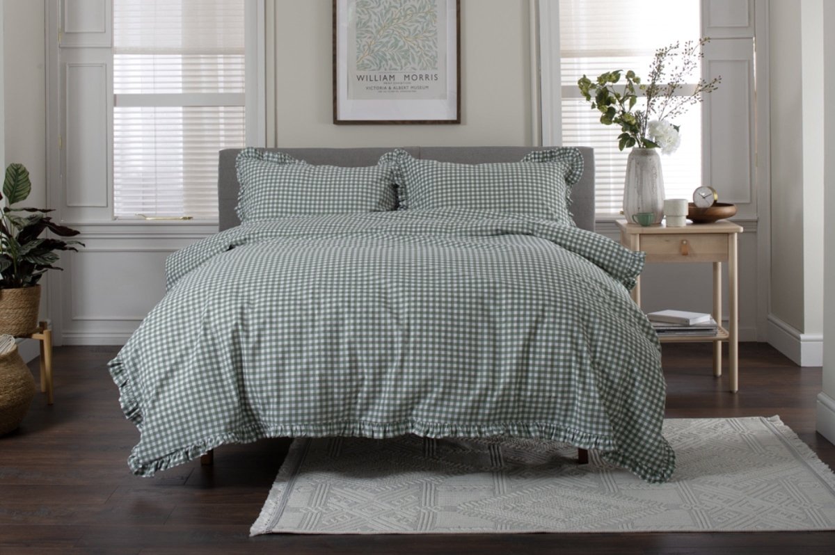 Gingham Frilled Duvet Set - RUTHERFORD & Co