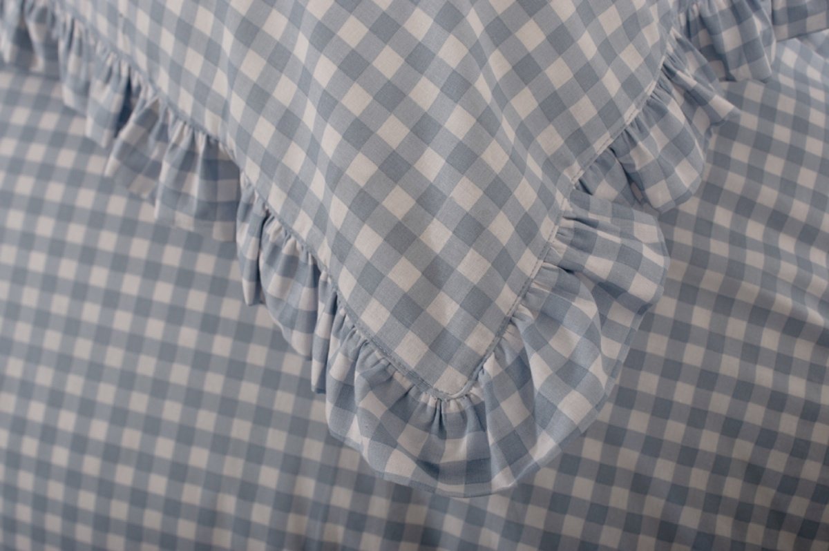 Gingham Frilled Duvet Set - RUTHERFORD & Co