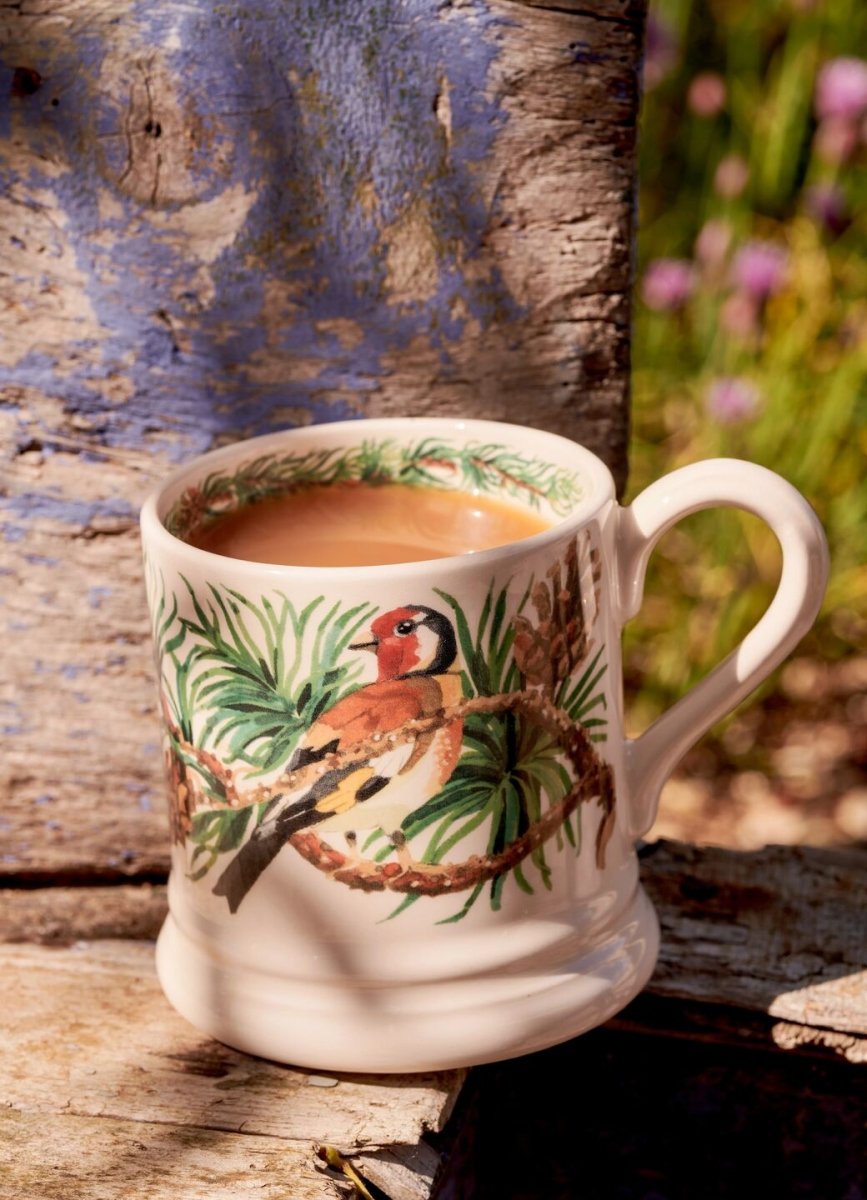 Goldfinch In Spruce 1/2 Pint Mug - RUTHERFORD & Co