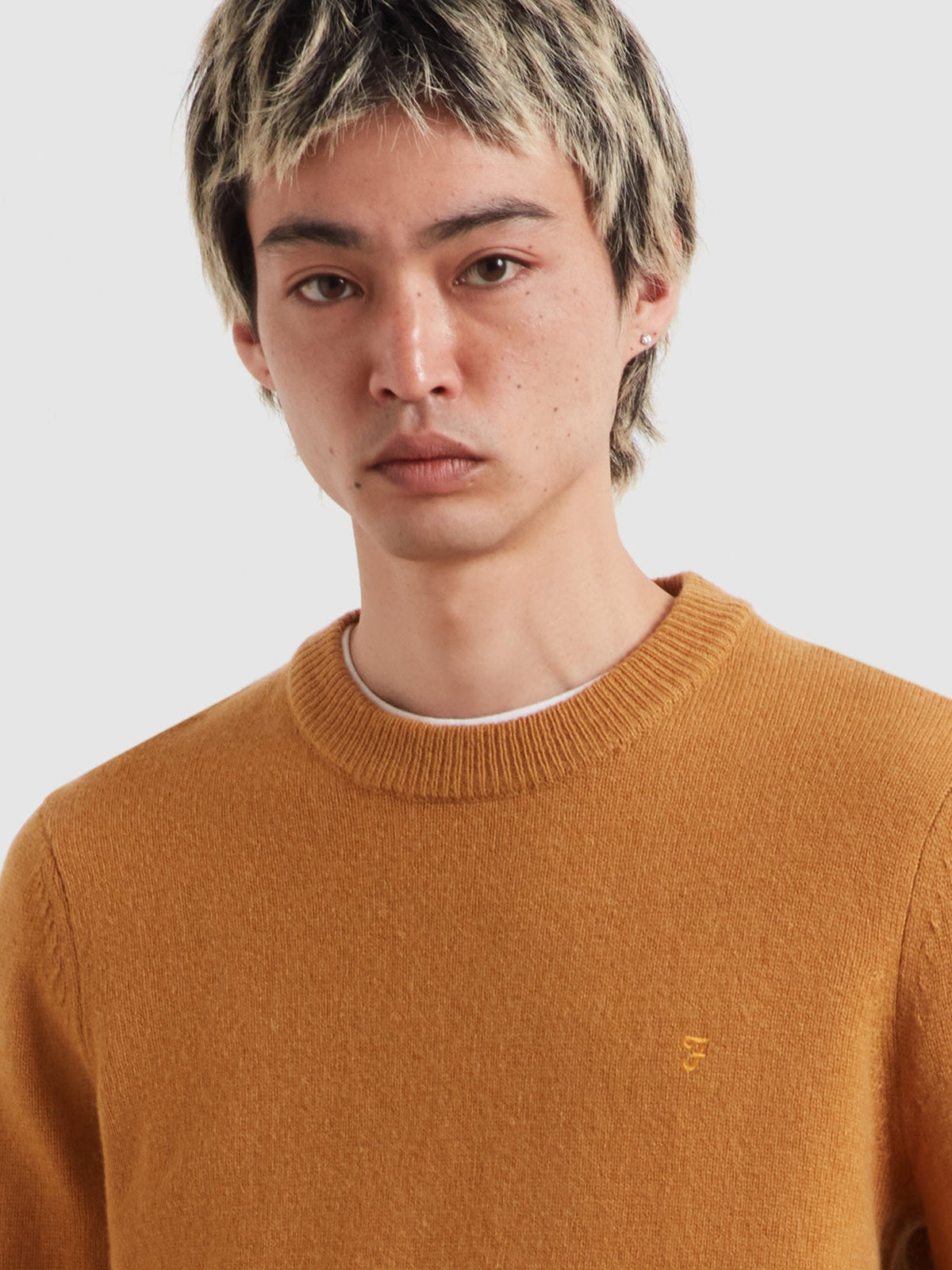 Maidstone Lambswool Sweater In Rust Yellow