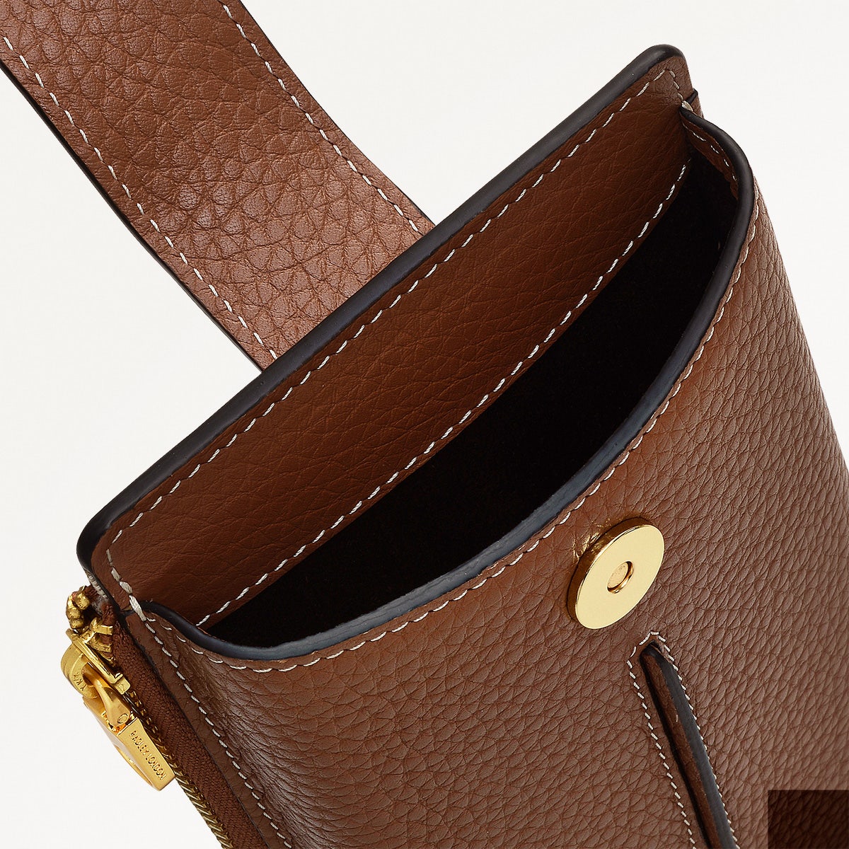 HILLGATE/SADDLE/LARGE PHONE CROSSBODY - RUTHERFORD & Co