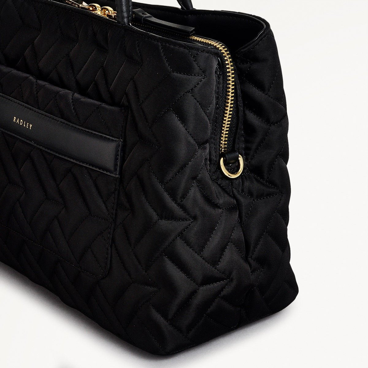 Holland Park - Quilt Medium Ziptop Grab Black - RUTHERFORD & Co