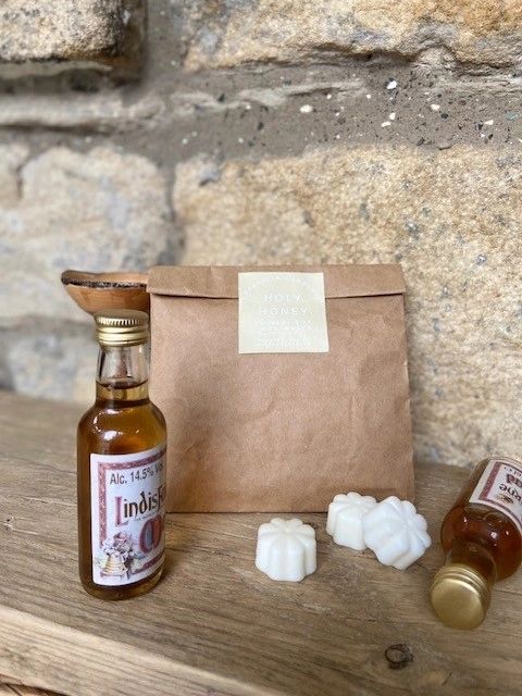 Holy Honey Wax Melts Candle - RUTHERFORD & Co