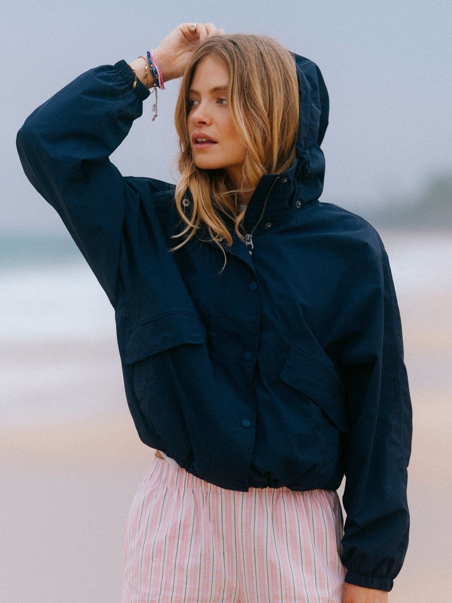 Hove Navy Waterproof Windbreaker Jacket - RUTHERFORD & Co