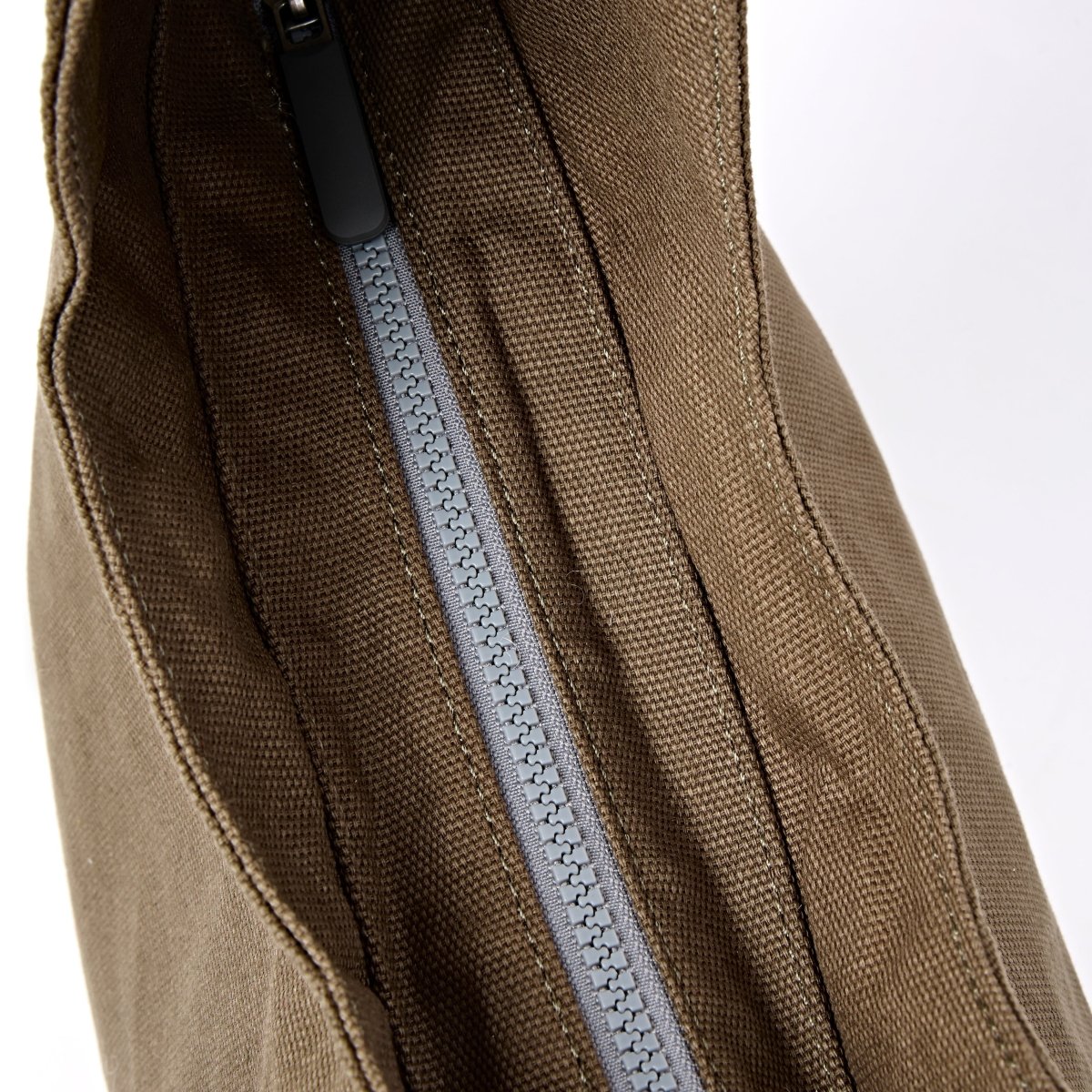 Hoxton Shoulder Bag in Ranger Green - RUTHERFORD & Co