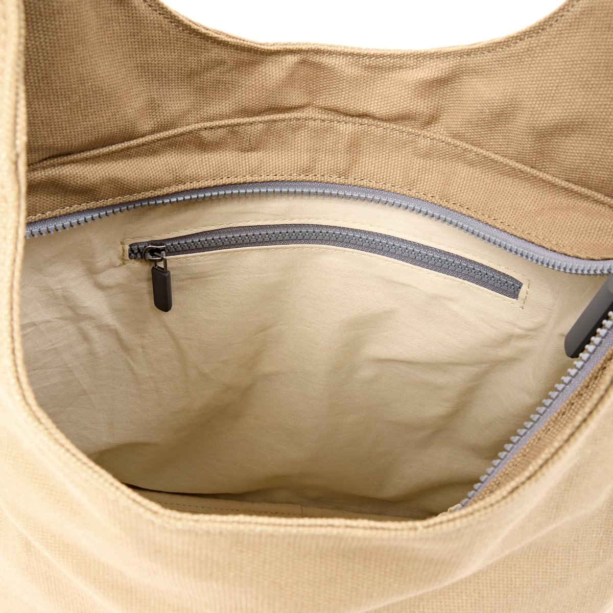 Hoxton Shoulder Bag in Safari - RUTHERFORD & Co
