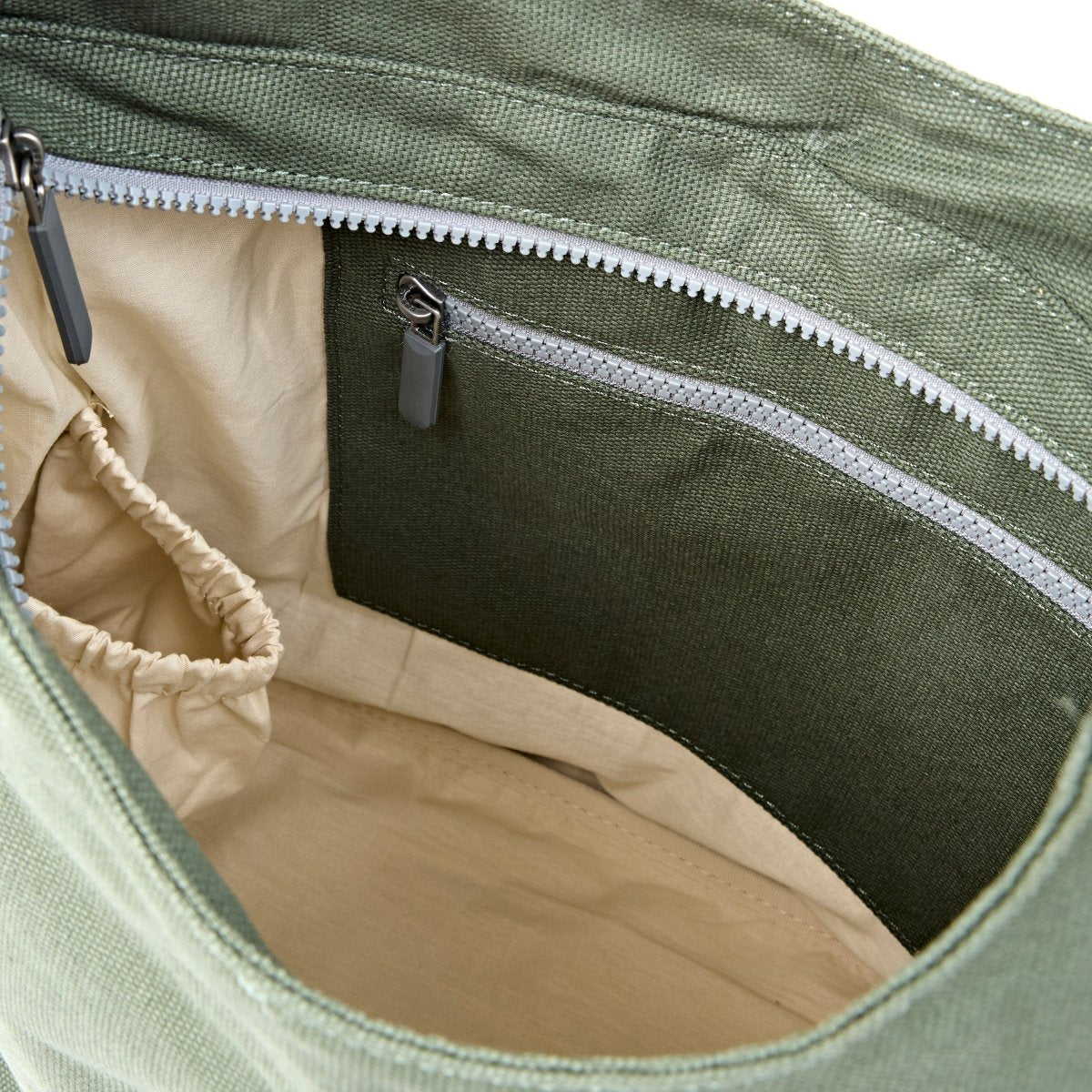 Hoxton Shoulder Bag in Willow - RUTHERFORD & Co