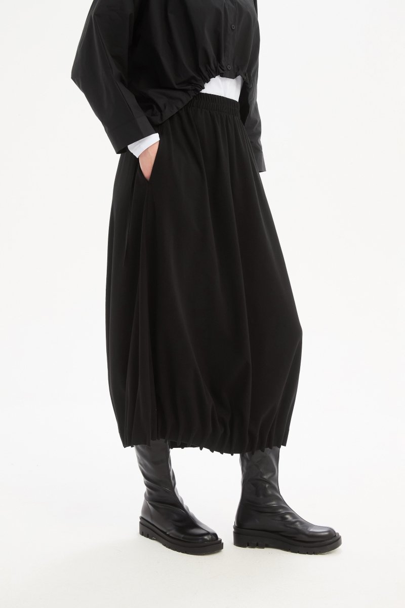 Jersey Pin Tuck Hem Skirt Black - RUTHERFORD & Co