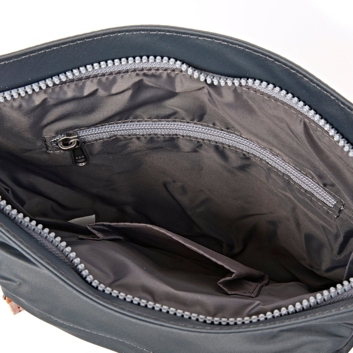 Kennington Crossbody Bag in Beluga - RUTHERFORD & Co