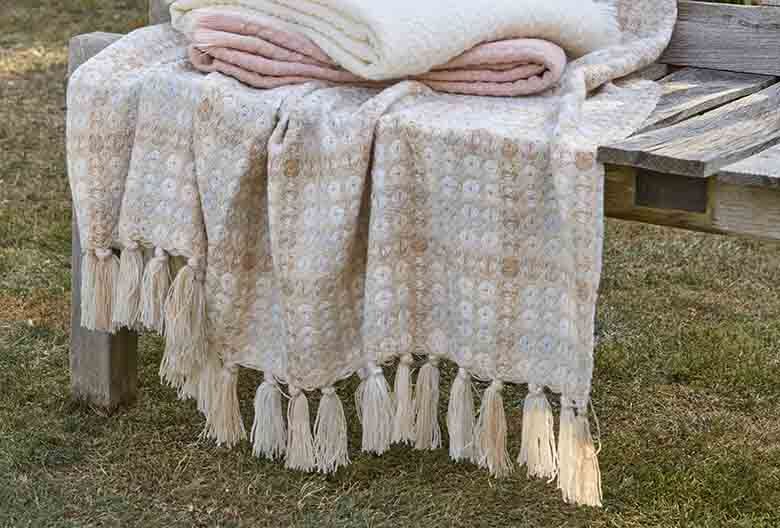 Kielder throw cream - RUTHERFORD & Co