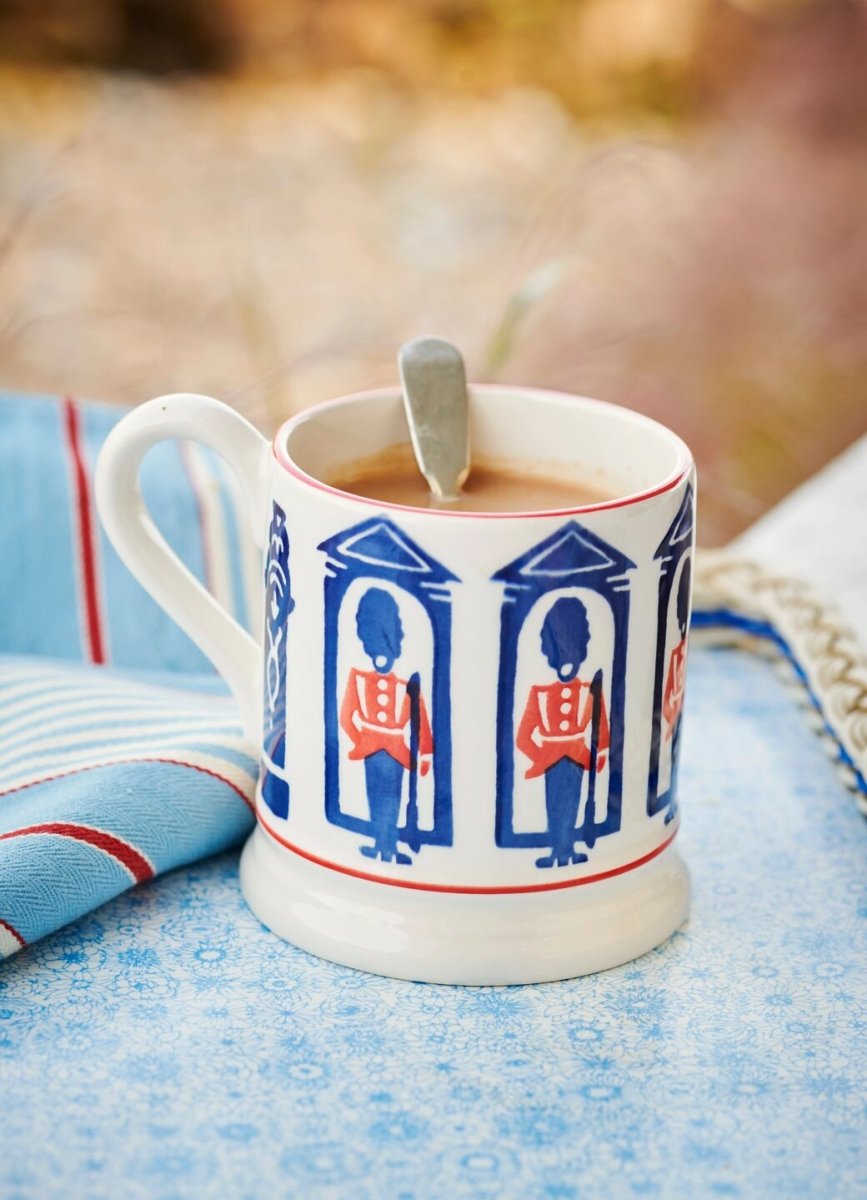 Kings Guard 1/2 Pint Mug - RUTHERFORD & Co