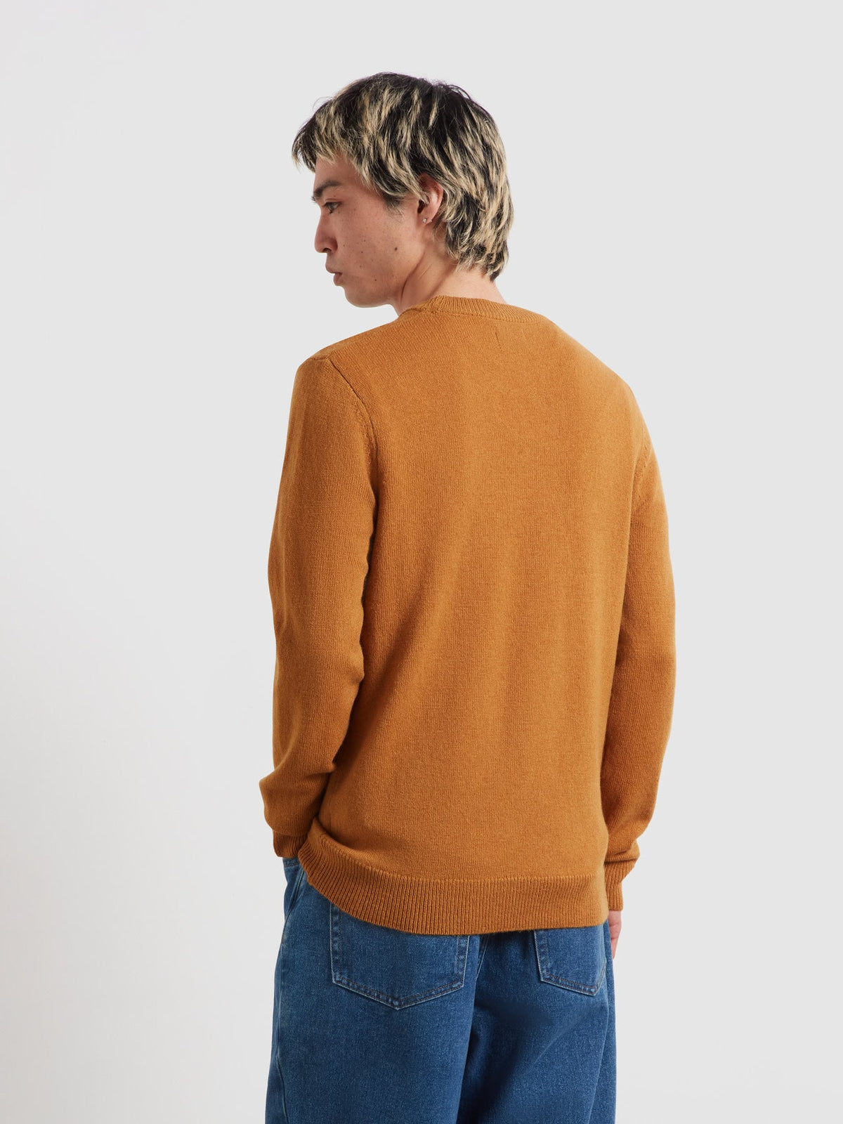 Maidstone Lambswool Sweater In Rust Yellow