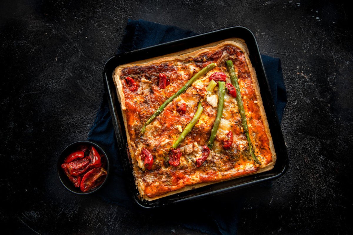 MasterClass Vitreous Enamel Square Pan - RUTHERFORD & Co