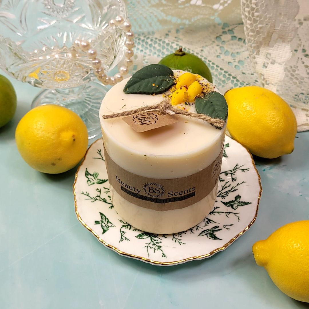 Medium Candles With Lemon - RUTHERFORD & Co