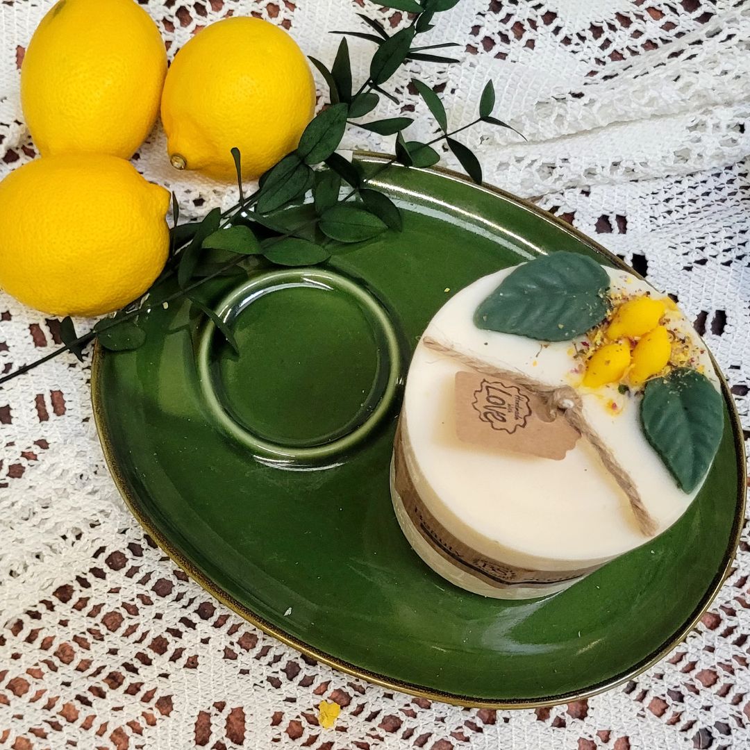 Medium Candles With Lemon - RUTHERFORD & Co