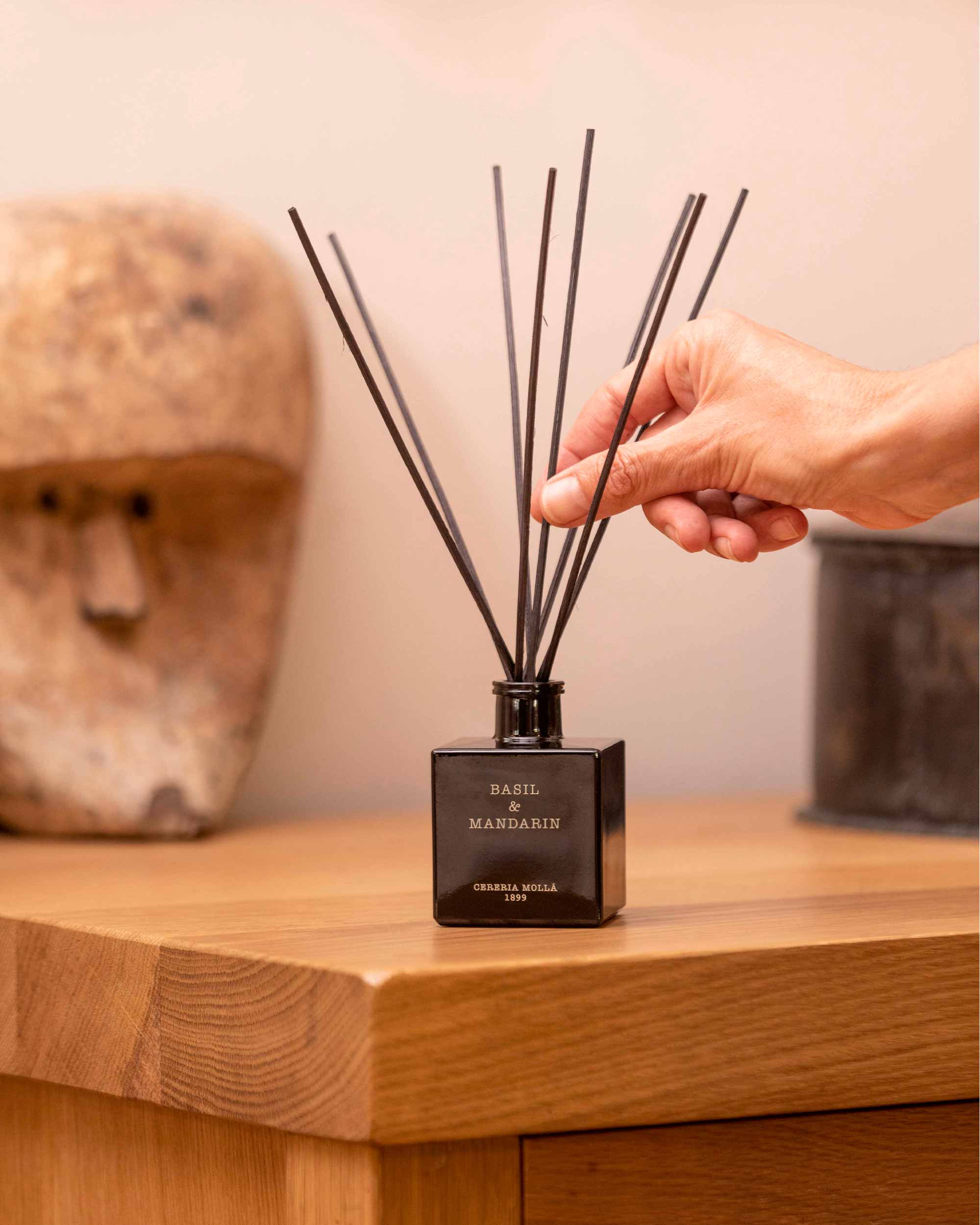 Premium Reed Diffuser 100ml - Basil & Mandarin - Black