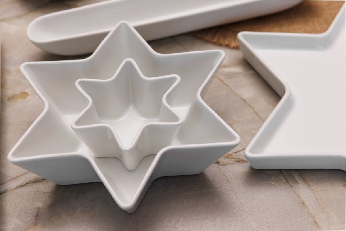 Mikasa Chalk Porcelain Star Bowls, Set of 2, White - RUTHERFORD & Co