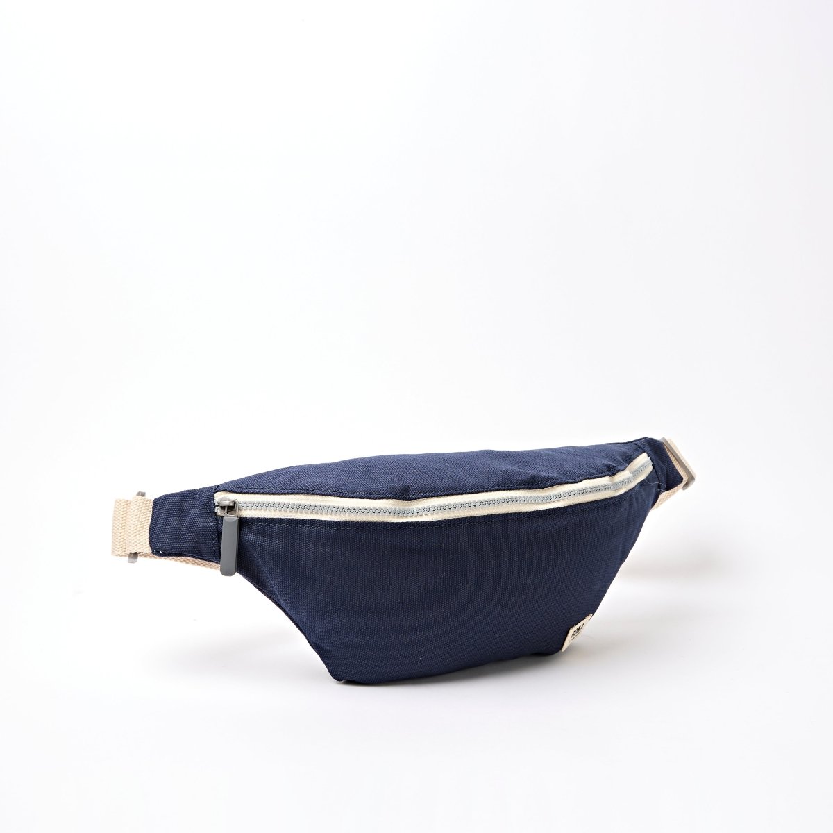 Mill Hill Crossbody Bag in Midnight - RUTHERFORD & Co