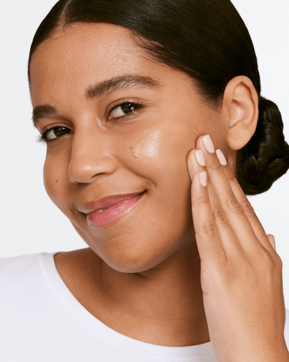 Moisture Surge™ Sheertint Hydrator SPF 25 - RUTHERFORD & Co