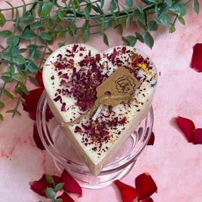 Natural Wax Candle W Rose Petals Lavender 5x7.5cm - RUTHERFORD & Co
