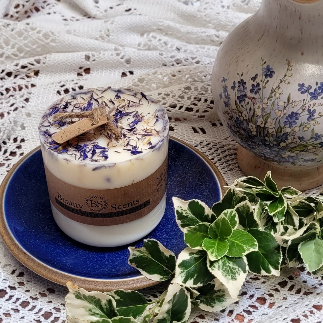 Natural Wax Candle W Wild Flowers Mango 7.5x8.5cm - RUTHERFORD & Co