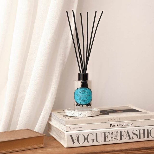 Naturally European Freesia & Pear Room Diffuser 100ml - RUTHERFORD & Co
