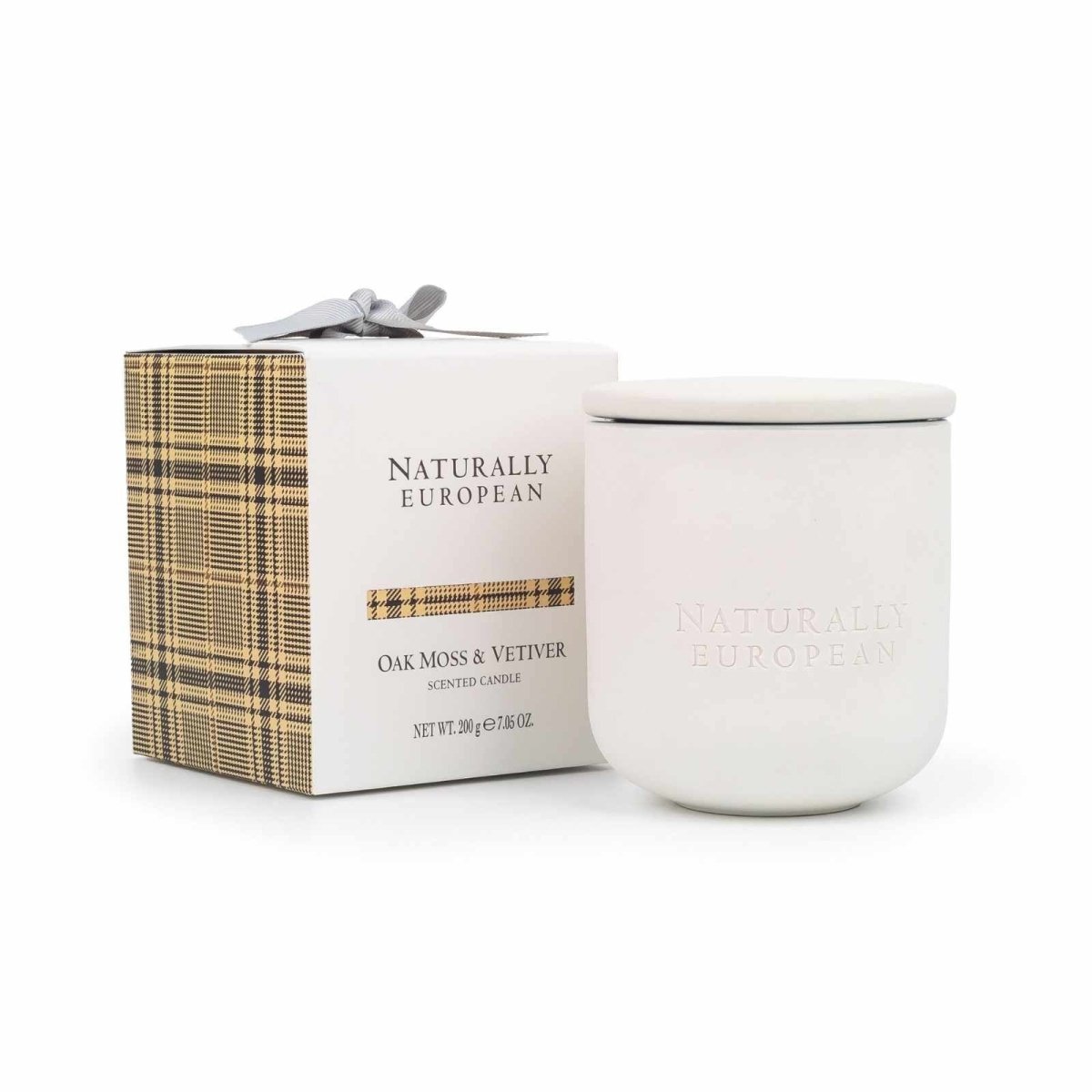 Naturally European Oak Moss and Vetiver 200g Candle - RUTHERFORD & Co