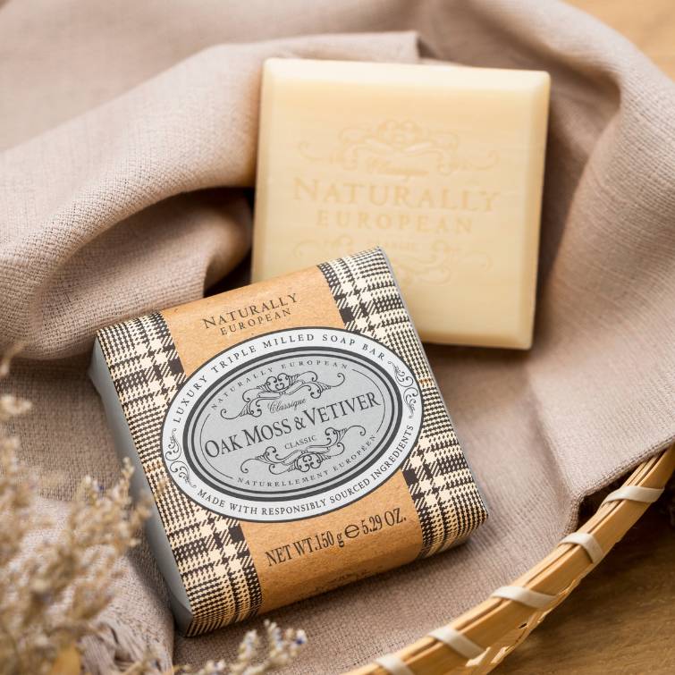Naturally European Oak Moss and Vetiver Soap Bar 150g - RUTHERFORD & Co