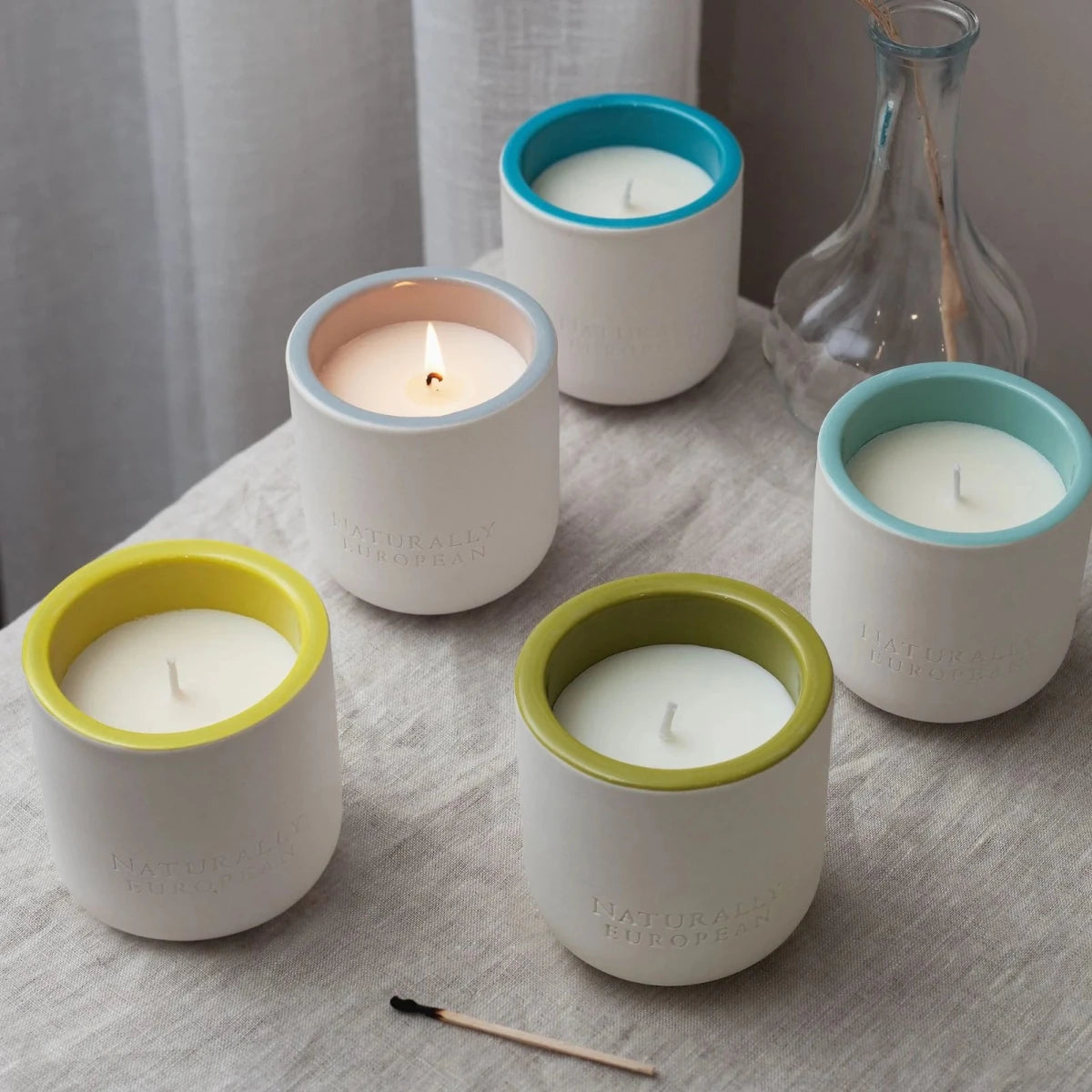 Naturally European Sea Kelp and Cedar 200g Candle - RUTHERFORD & Co
