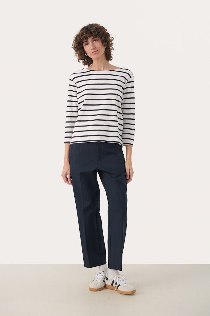 NelaPW TS Dark Navy Stripe - RUTHERFORD & Co