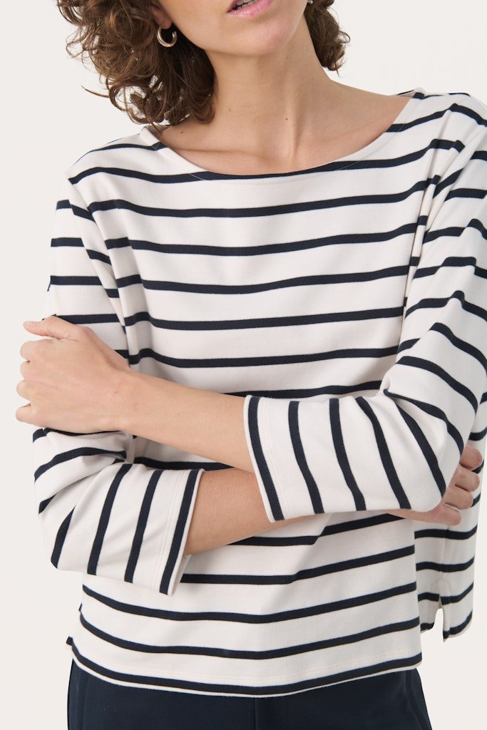 NelaPW TS Dark Navy Stripe - RUTHERFORD & Co