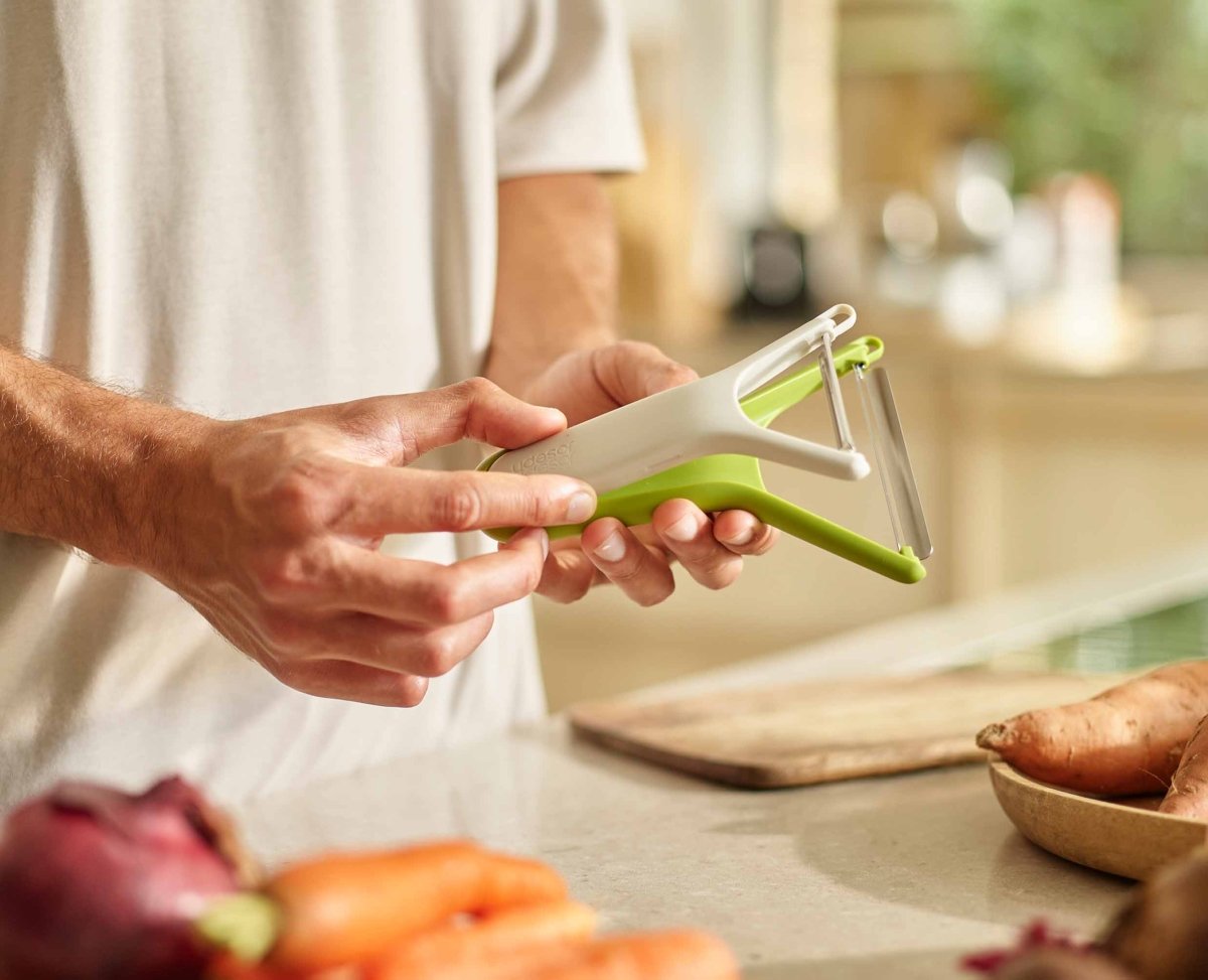 Nest™ Peel Set of 2 Peelers - RUTHERFORD & Co