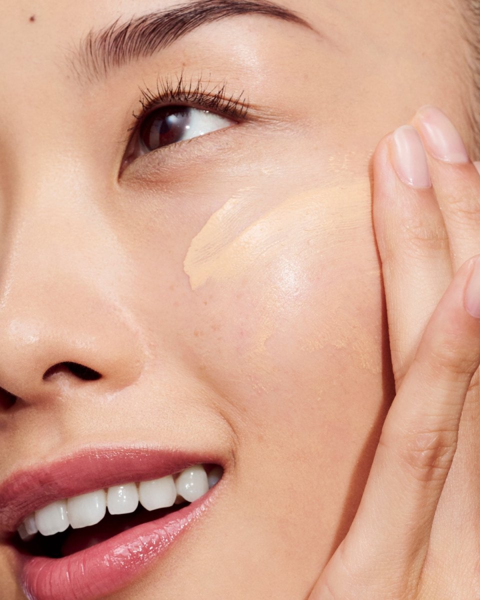 NEW Even Better Clinical Vitamin Makeup SPF 50 – Skin Tint Foundation - RUTHERFORD & Co