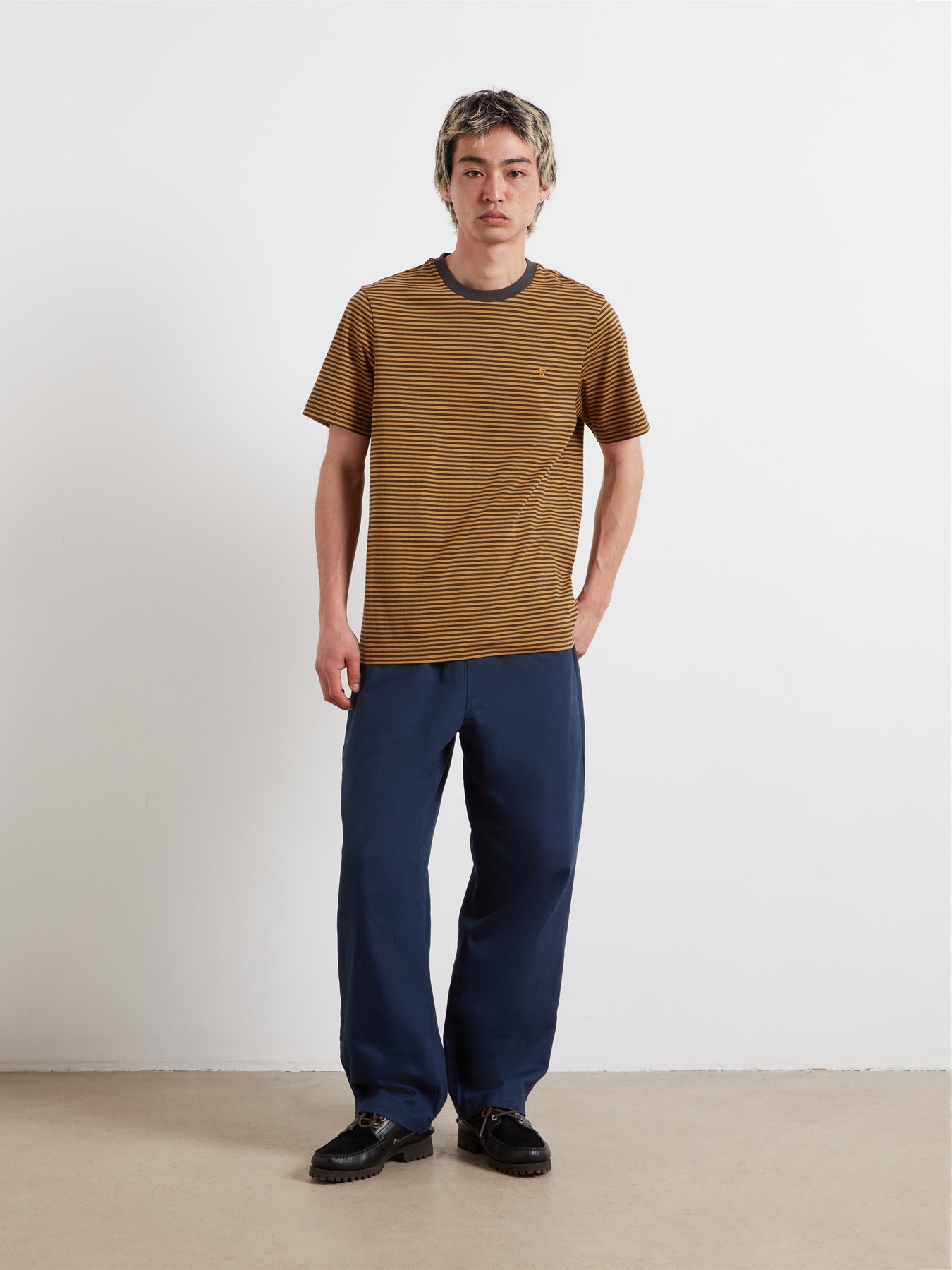 Castle Stripe T-Shirt In Washed Black